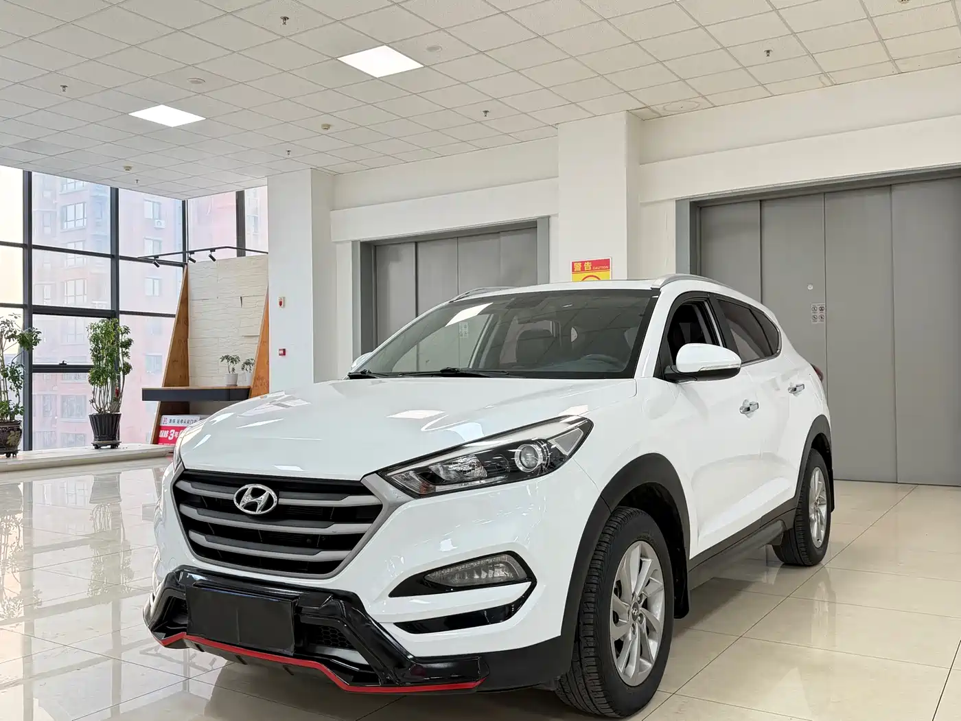 HYUNDAI TUCSON