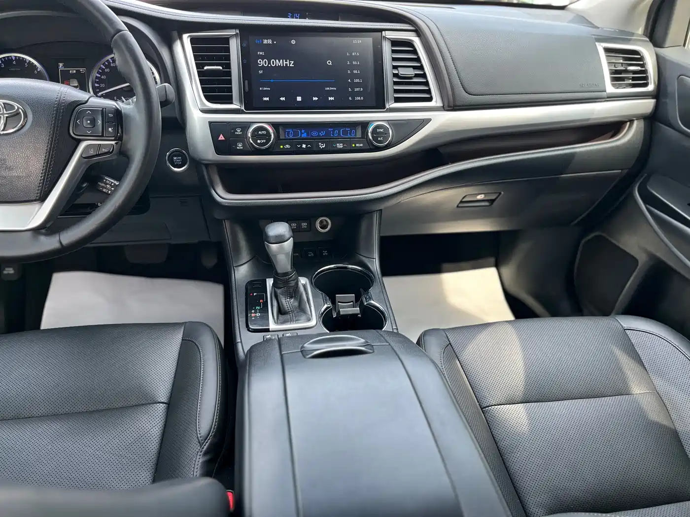 Toyota Highlander 2018 2.0T 4WD Premium 7-seater China VI фото 21