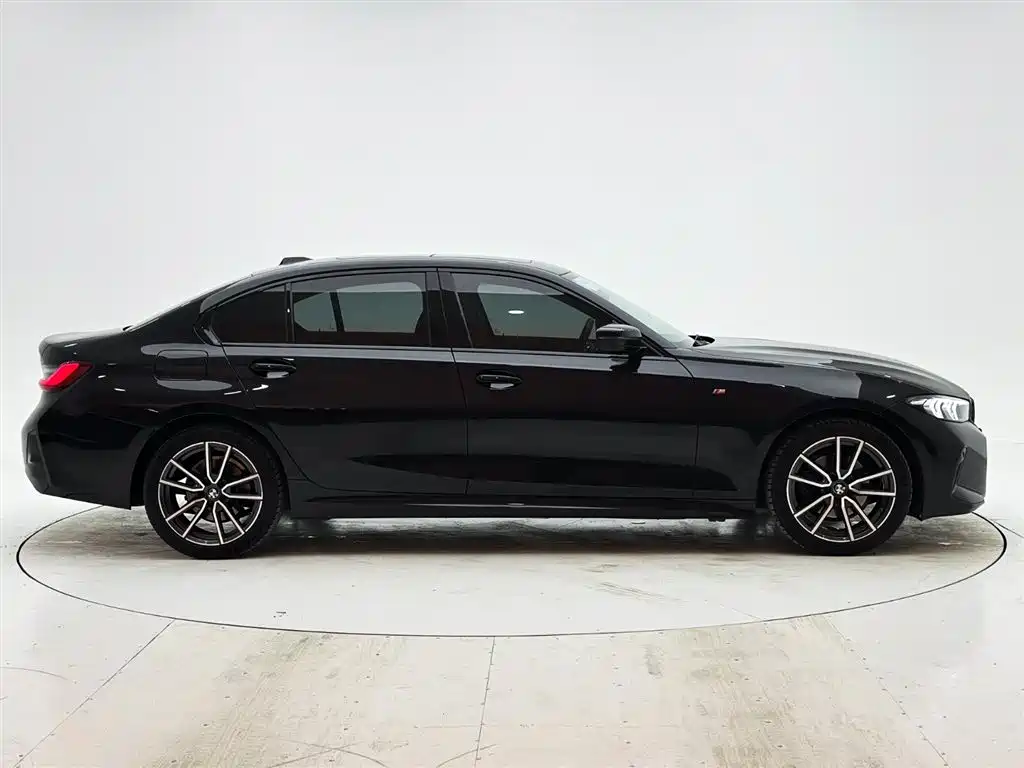 BMW 3 Series 2023 320Li M Sport Package фото 9