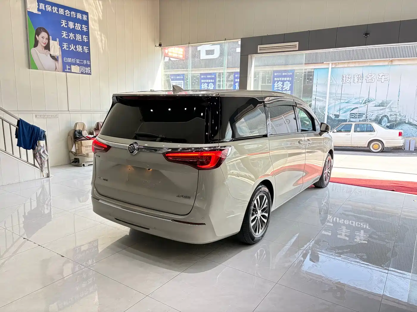 Buick GL8 2022 ES Landmark 653T Comfort фото 6