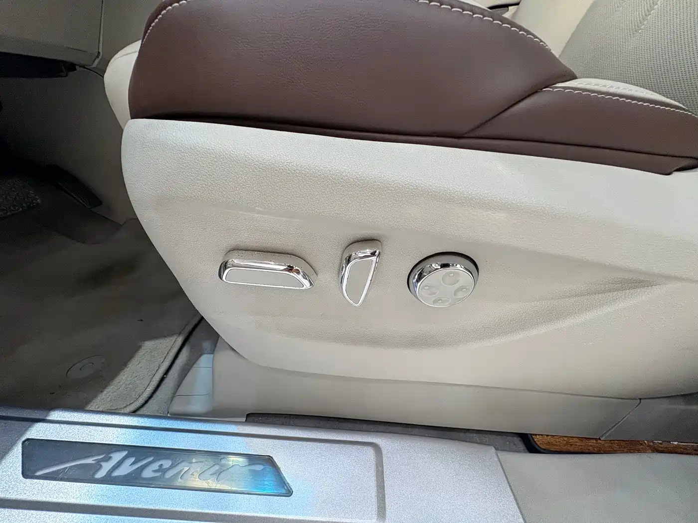 Buick GL8 2022 ES Landmark 653T Comfort фото 8
