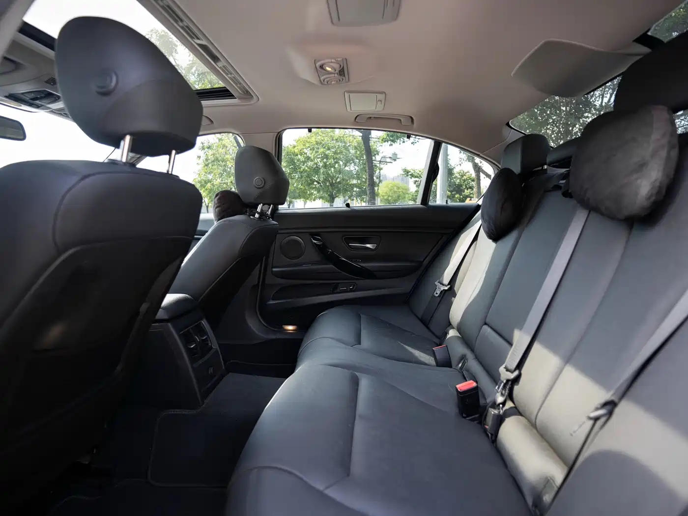 BMW 3 Series 2017 320Li M Sport фото 9