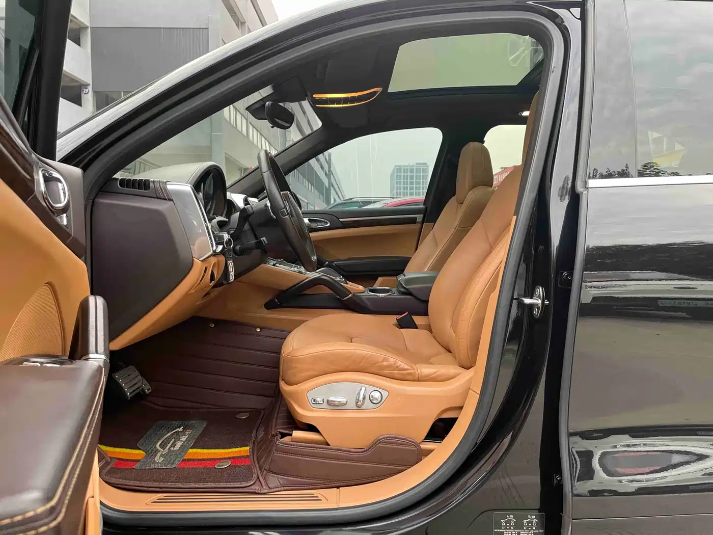 Porsche Cayenne 2011 Cayenne 3.0T фото 8