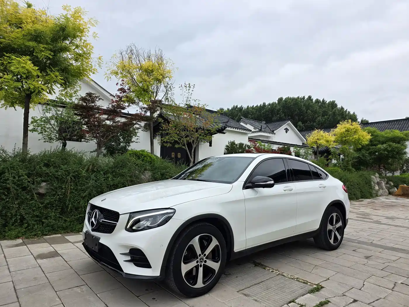 Mercedes-Benz GLC Coupe 2019 GLC 200 4MATIC Coupe SUV