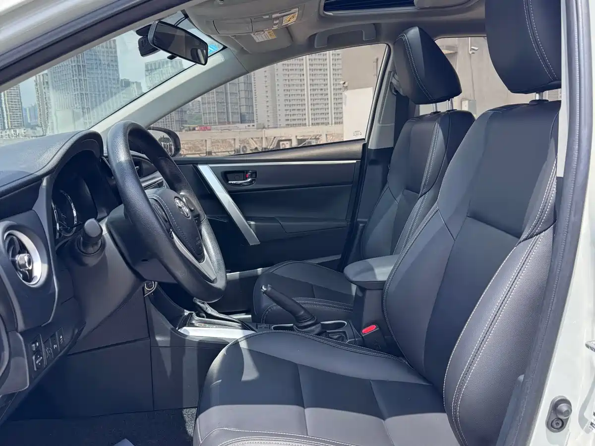 Toyota Levin 2018 185T CVT Luxury Edition фото 8
