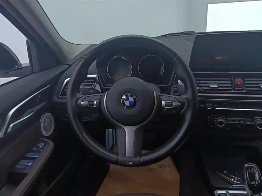 BMW 1 Series 2021 Facelift 125i M Sport Shadow Edition фото 15