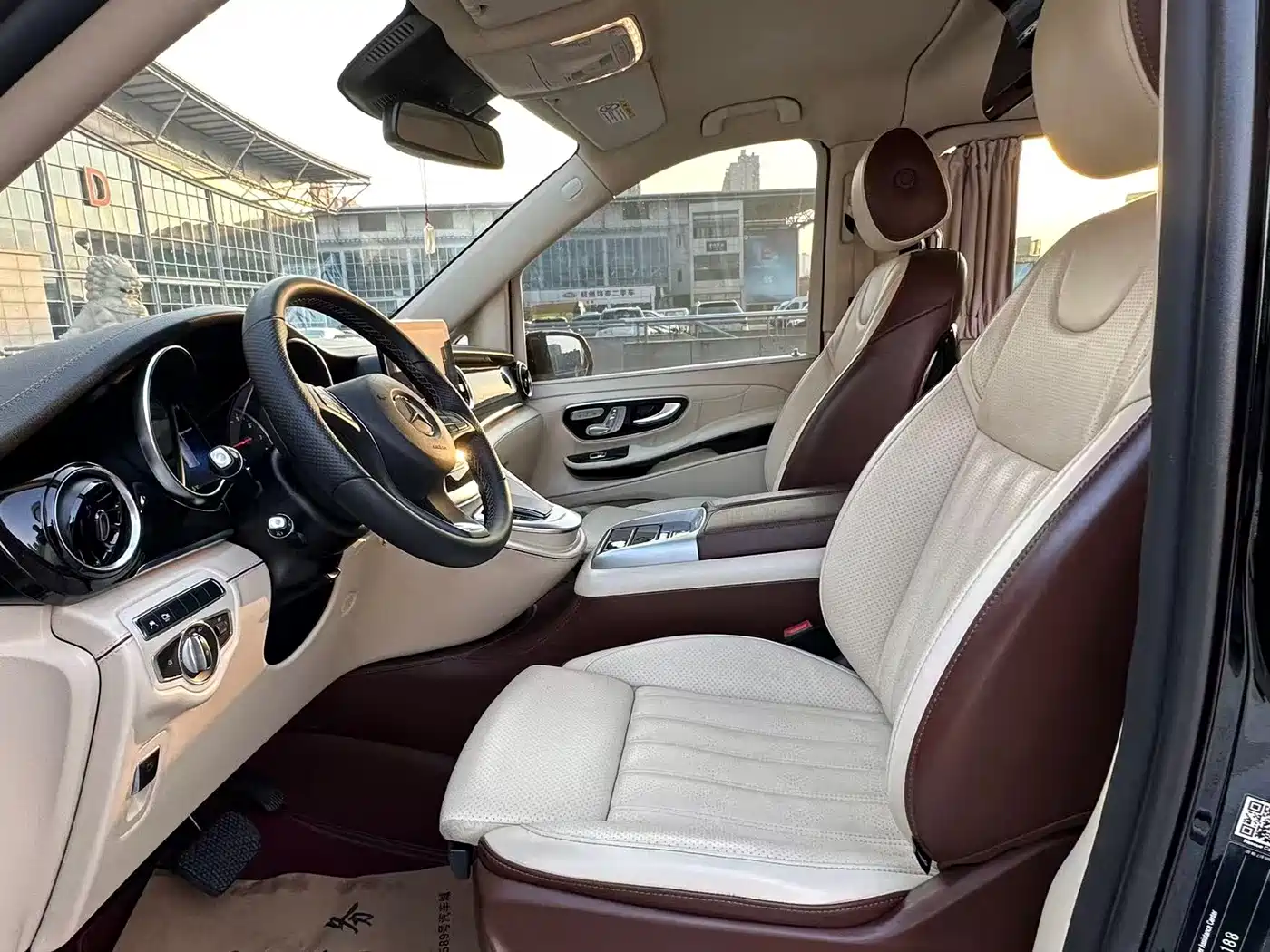 MERCEDES-BENZ V CLASS