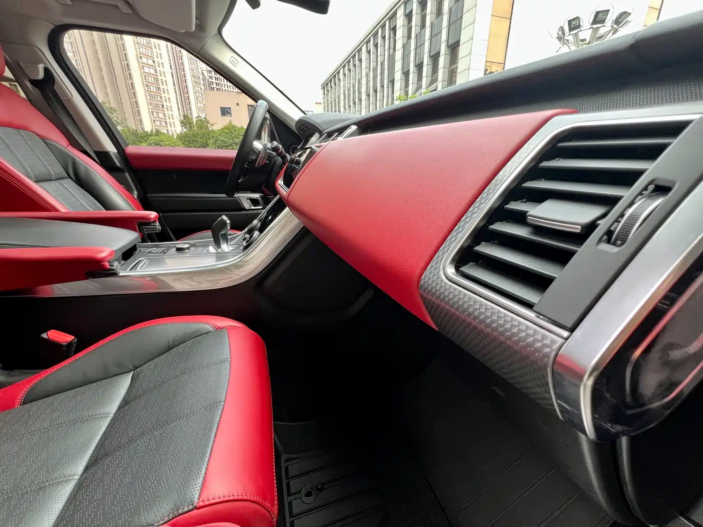Land Rover Range Rover Sport 2020 3.0 L6 HSE DYNAMIC фото 33