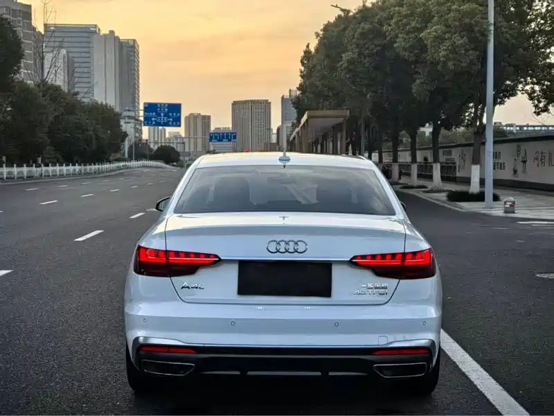 Audi A4L 2020 40 TFSI Fashion Dynamic Edition фото 9