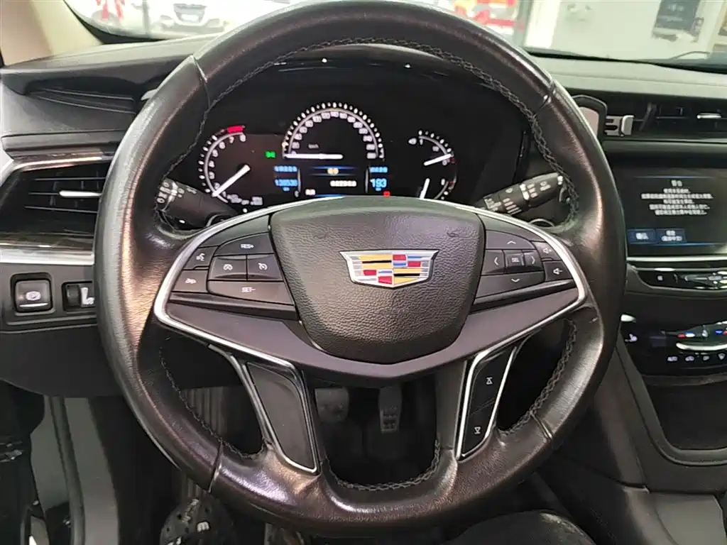 Cadillac XT5 2017 Anniversary Edition 25T Luxury фото 11