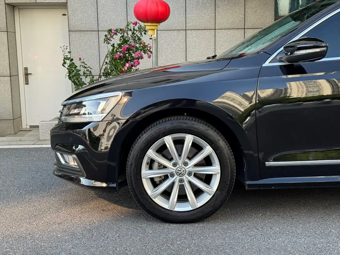Volkswagen Passat 2017 330TSI DSG Prestige фото 11