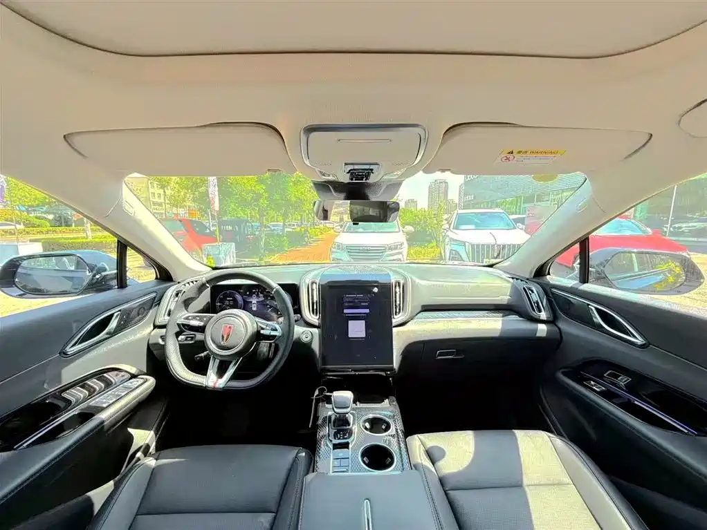 Hongqi HS3 PHEV 2025 125km Jingwei 2 Million Commemorative Edition фото 3