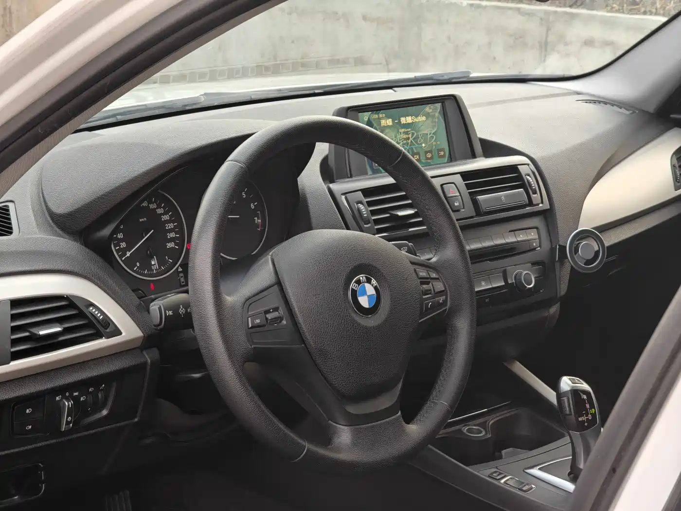BMW 1 Series (Import) 2013 Facelift 116i Leading Model фото 26