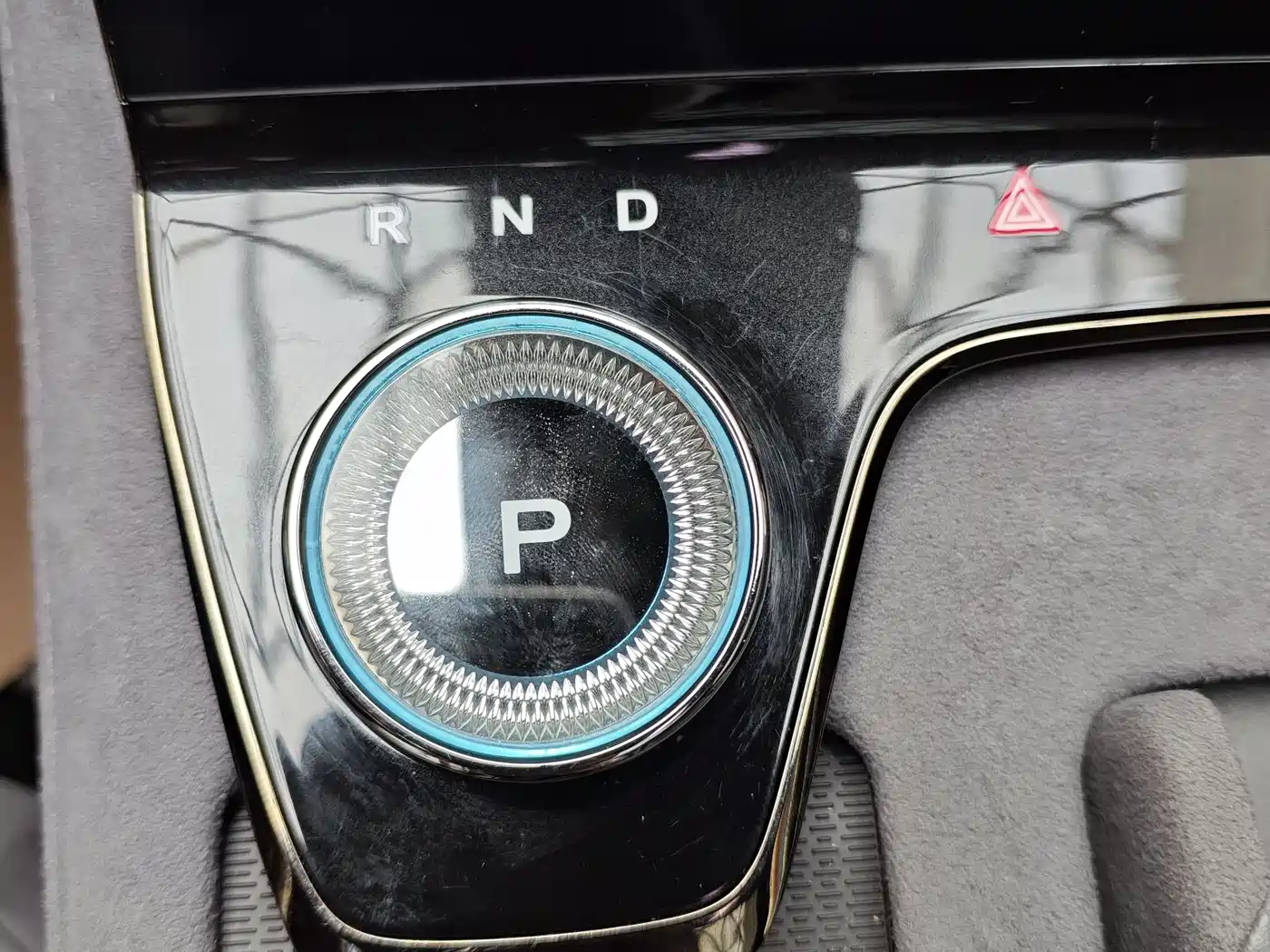 Voyah Auto VOYAH Zhuiguang 2024 PHEV AWD Ultra Long Range Flagship фото 5