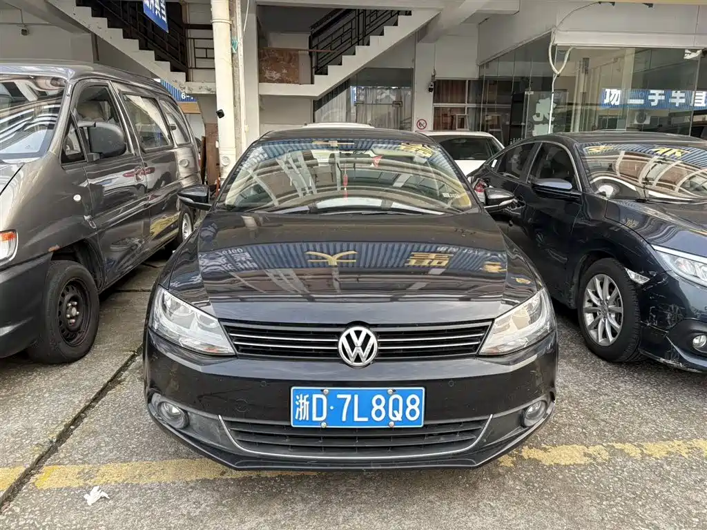 Volkswagen Sagitar 2014 1.4TSI Manual Luxury фото 3