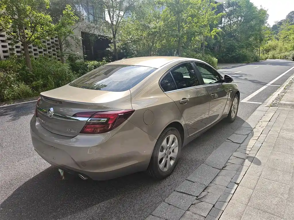 Buick Regal 2015 1.6T Leading Tech Edition фото 9