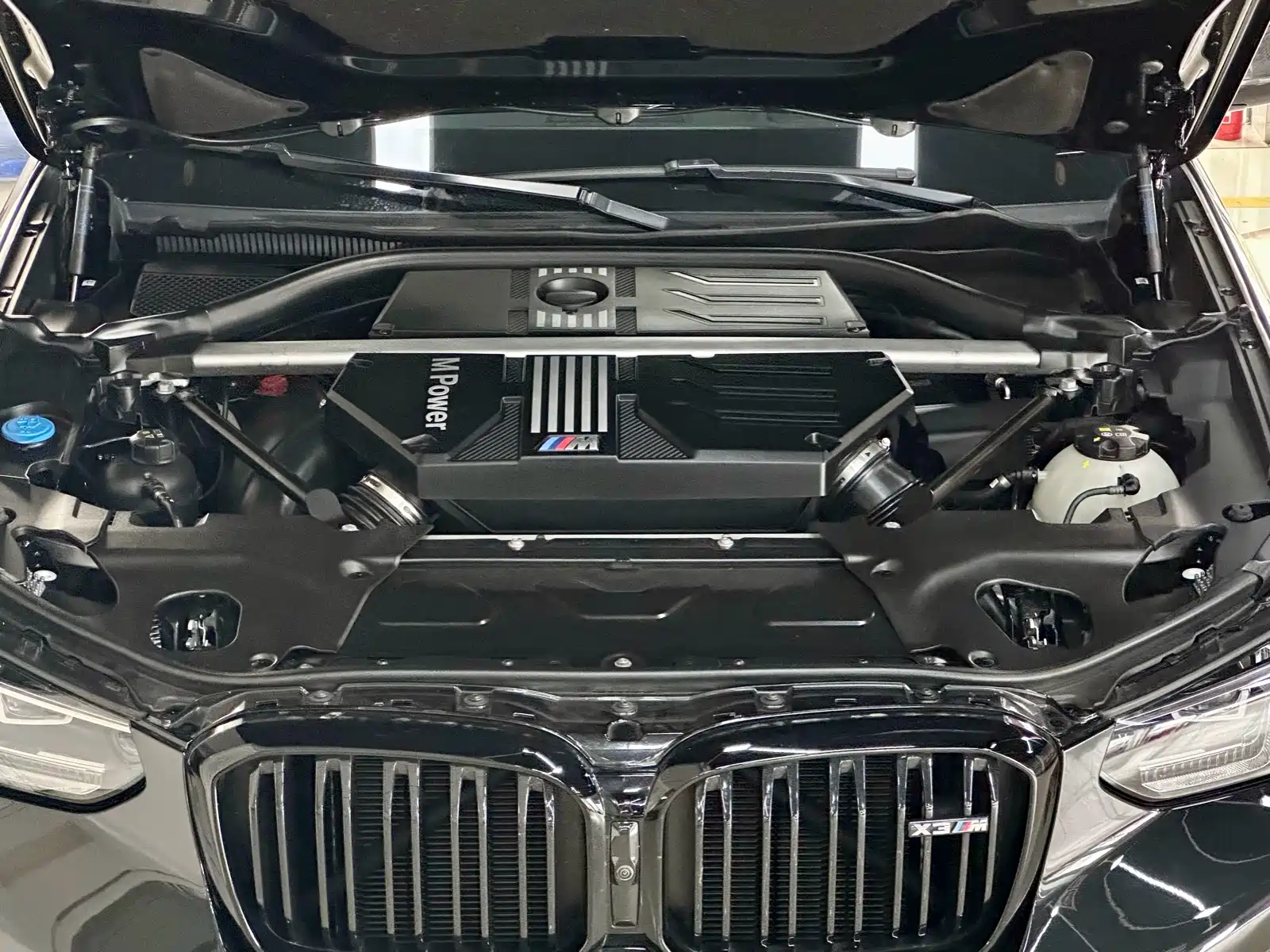 Фото 12 - BMW X3 M