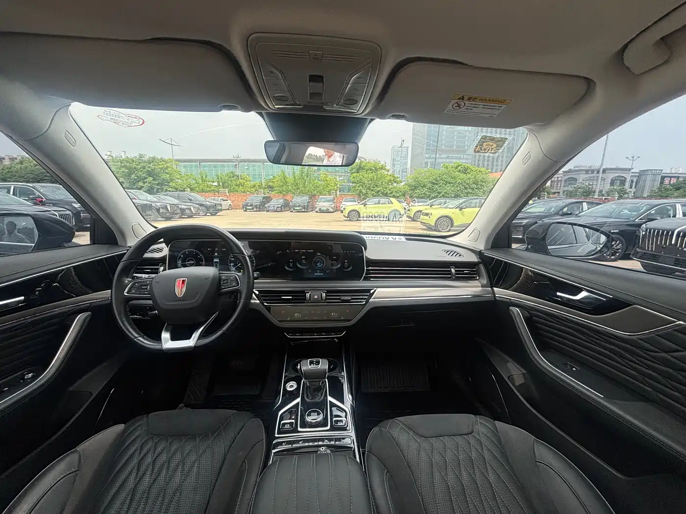 Hongqi HS5 2022 Facelift 2.0T Smart Flag Enjoyment Edition фото 10
