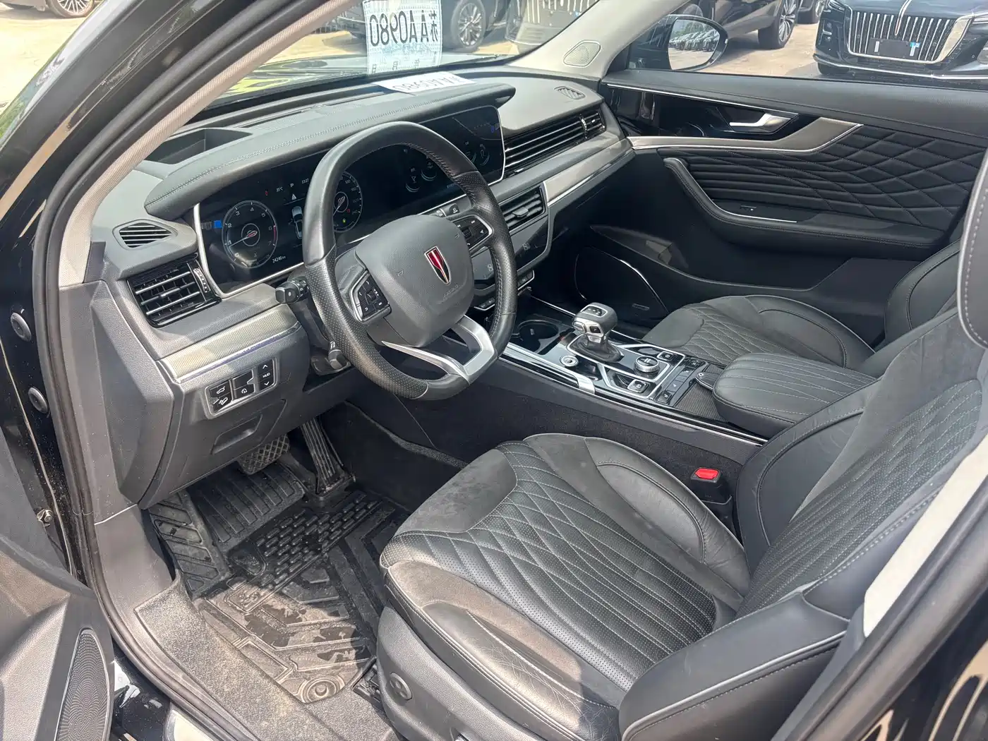 Hongqi HS5 2022 Facelift 2.0T Smart Flag Enjoyment Edition фото 8