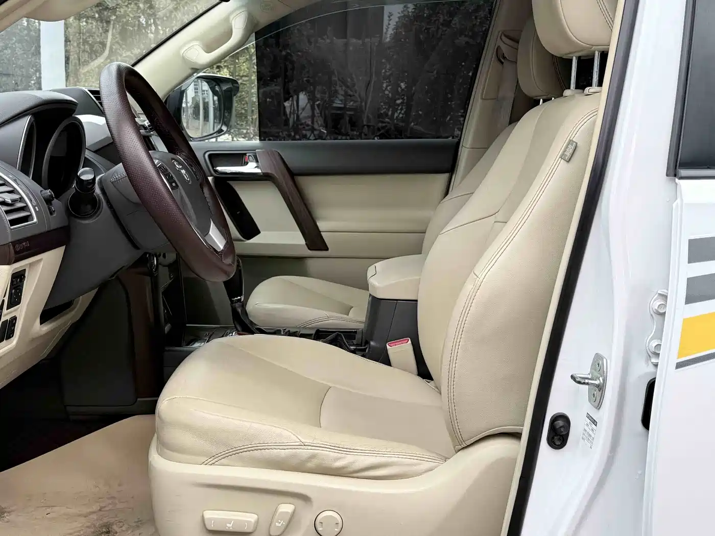 Toyota Prado 2014 4.0L Automatic TX-L NAVI фото 11
