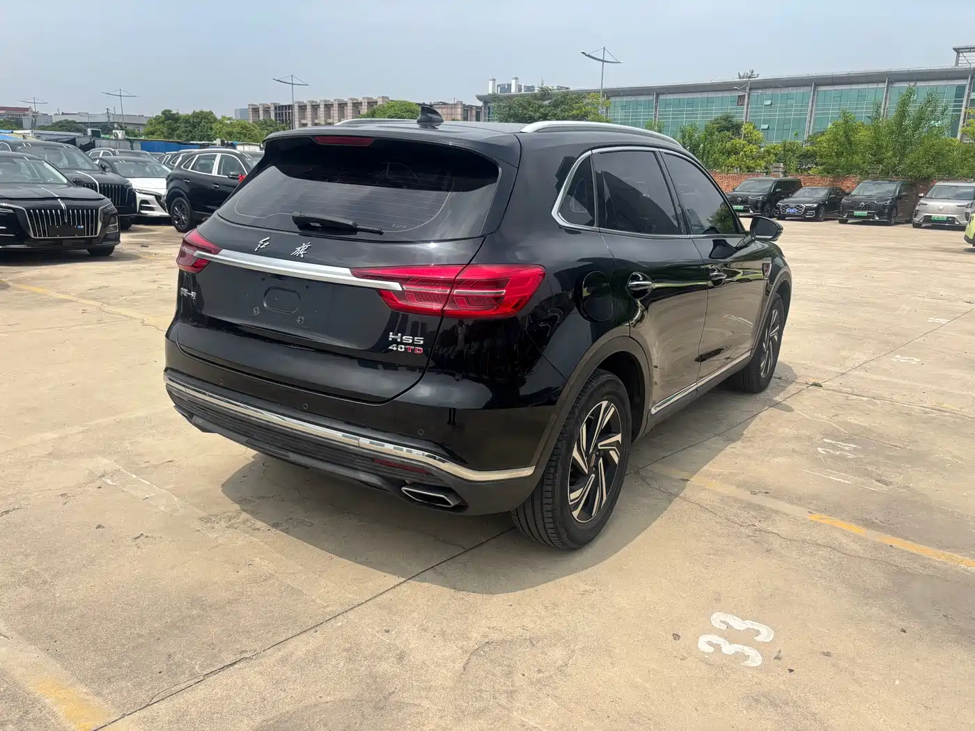 Hongqi HS5 2022 Facelift 2.0T Smart Flag Enjoyment Edition фото 5