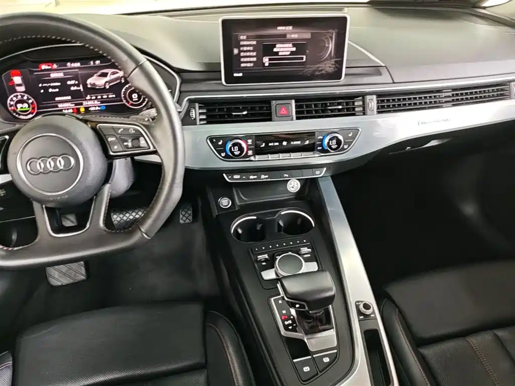Audi A4L 2017 Model 45 TFSI quattro Sport Version фото 13