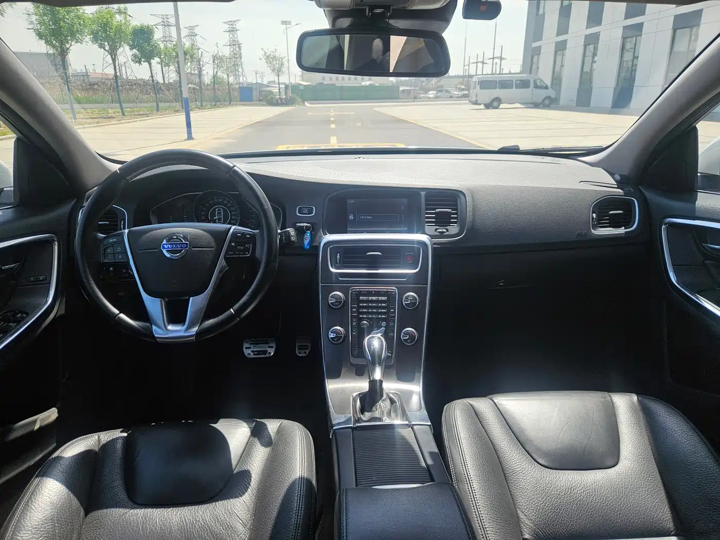 Volvo V60 2013 2014 T5 Zhiyi Edition