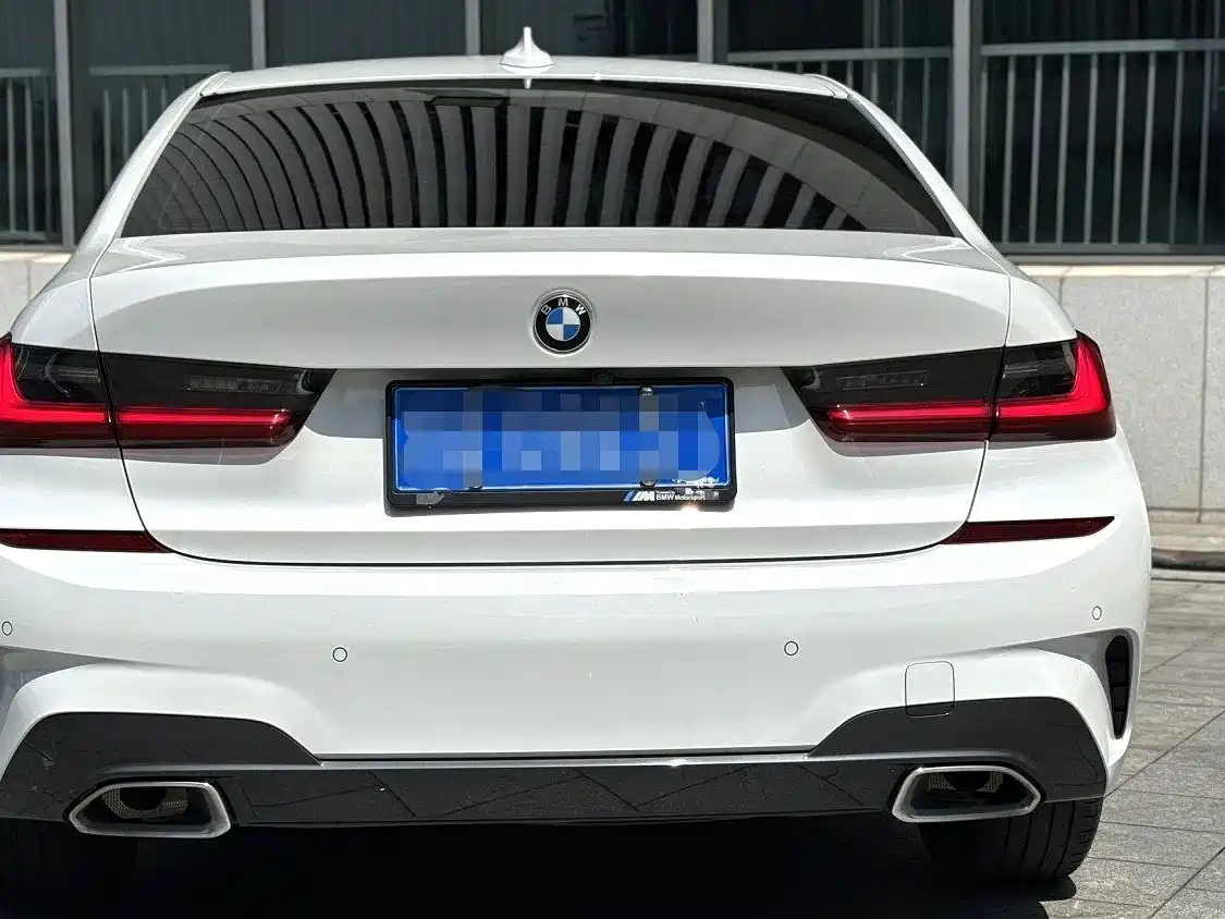 BMW 3-SERIES