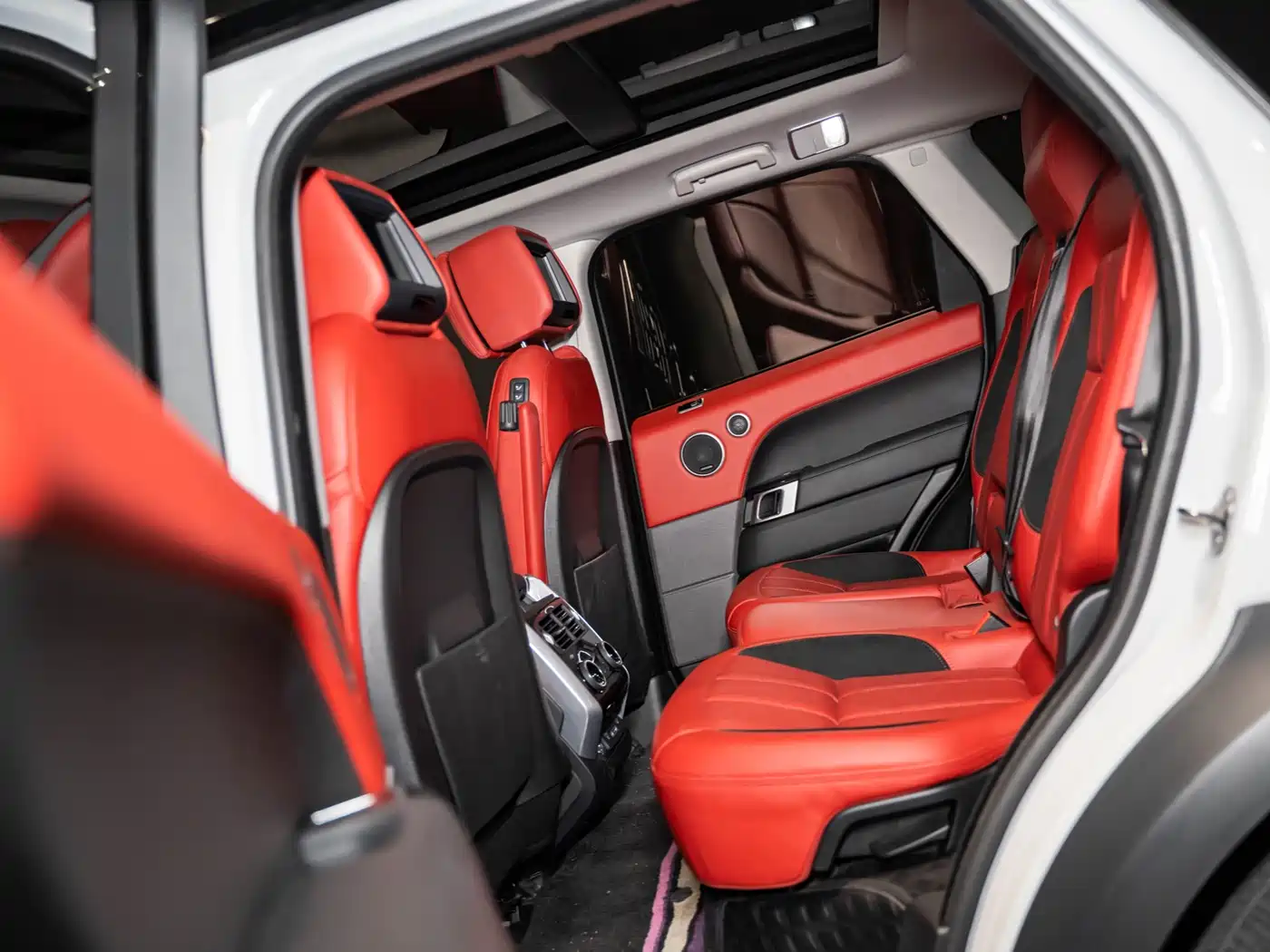 Land Rover Range Rover Sport 2021 3.0 L6 Gloss Black Edition фото 20