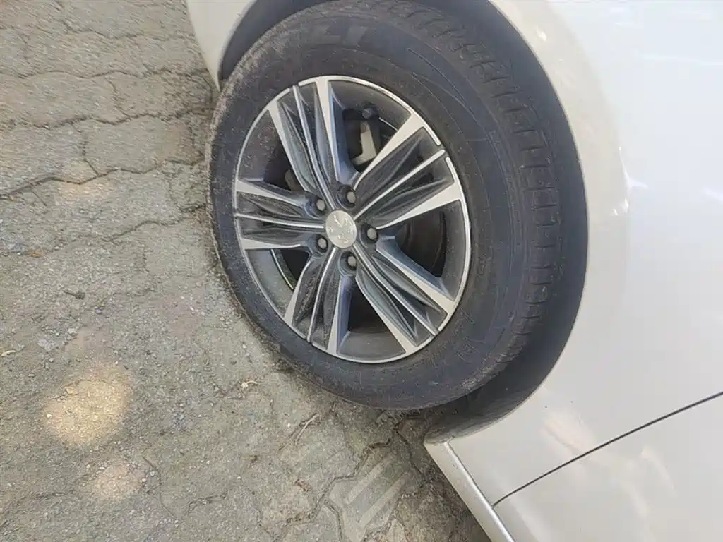 Peugeot 308 2016 1.6L Automatic Luxury фото 23