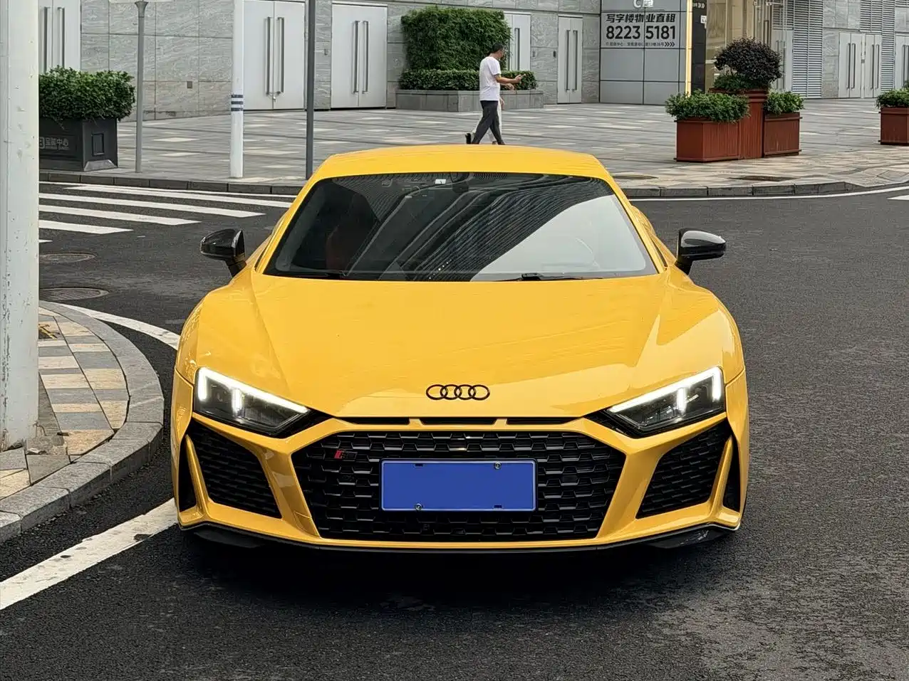 Audi R8 2021 V10 Coupe performance фото 2