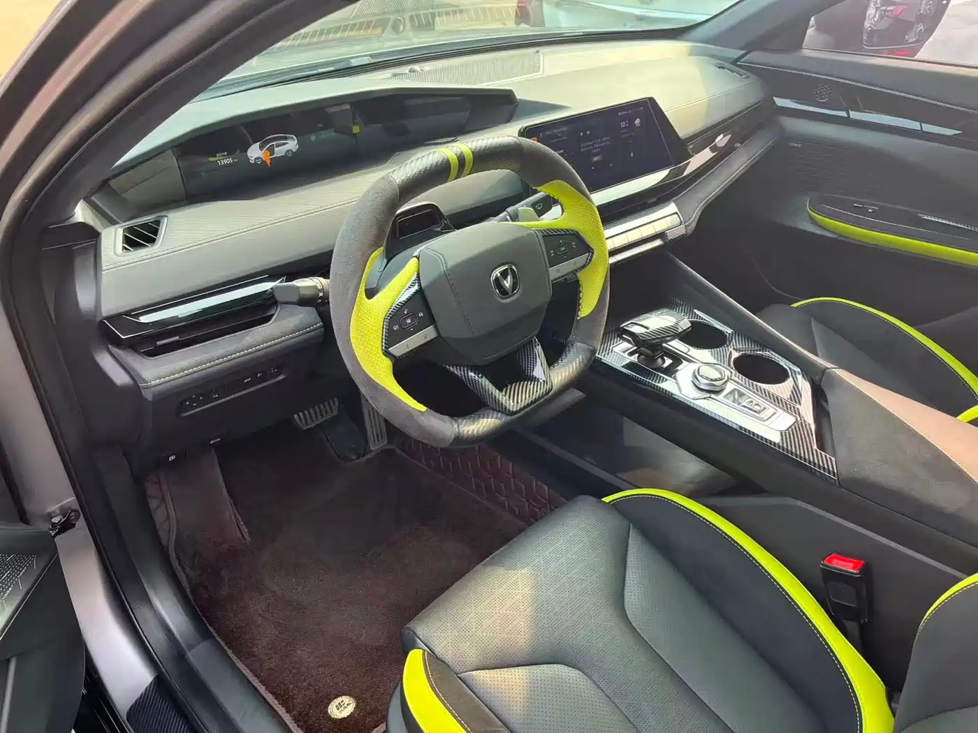 CHANGAN UNI-V