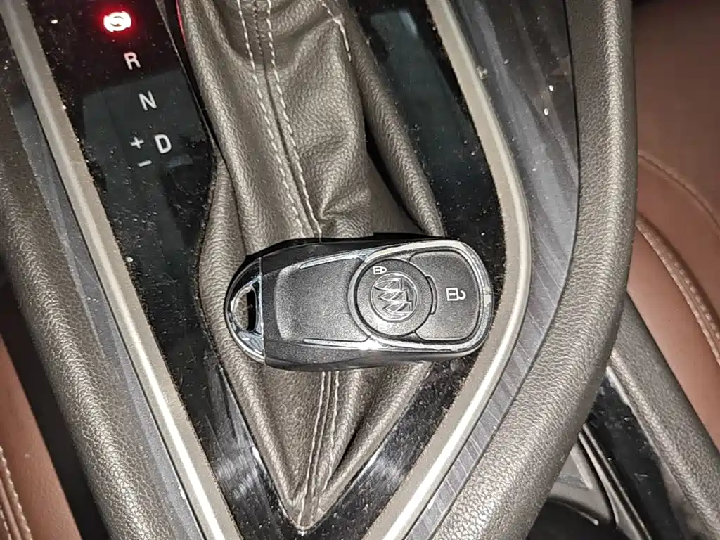 Buick GL6 2019 18T 6-seat Connected Luxury China VI фото 12