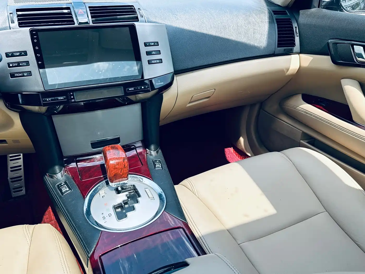 Toyota Reiz 2008 2.5S Special Commemorative Edition фото 10