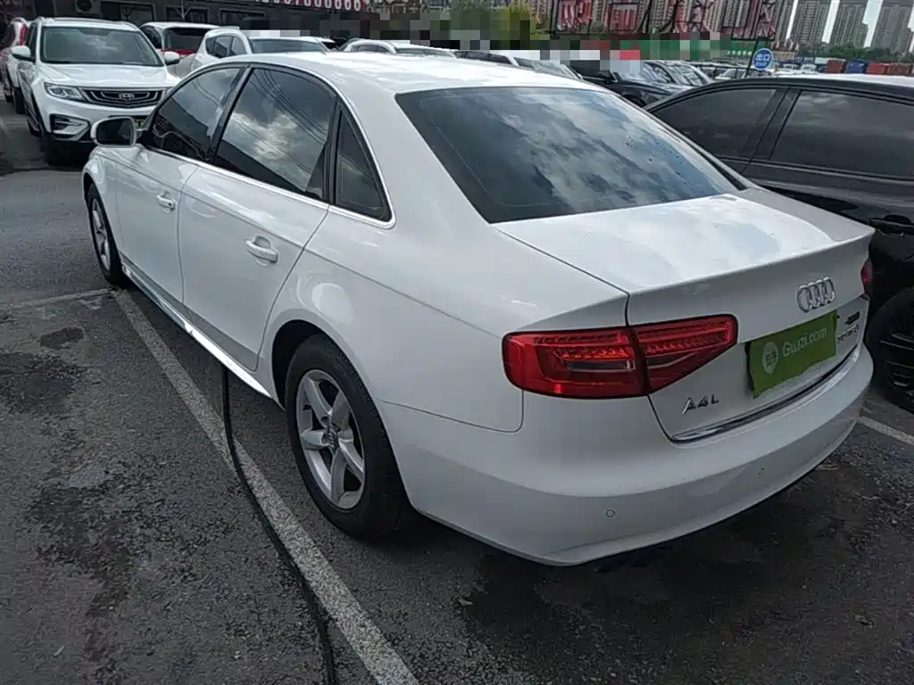 Audi A4L 2016 30 TFSI Collector's Edition Automatic Comfort фото 5