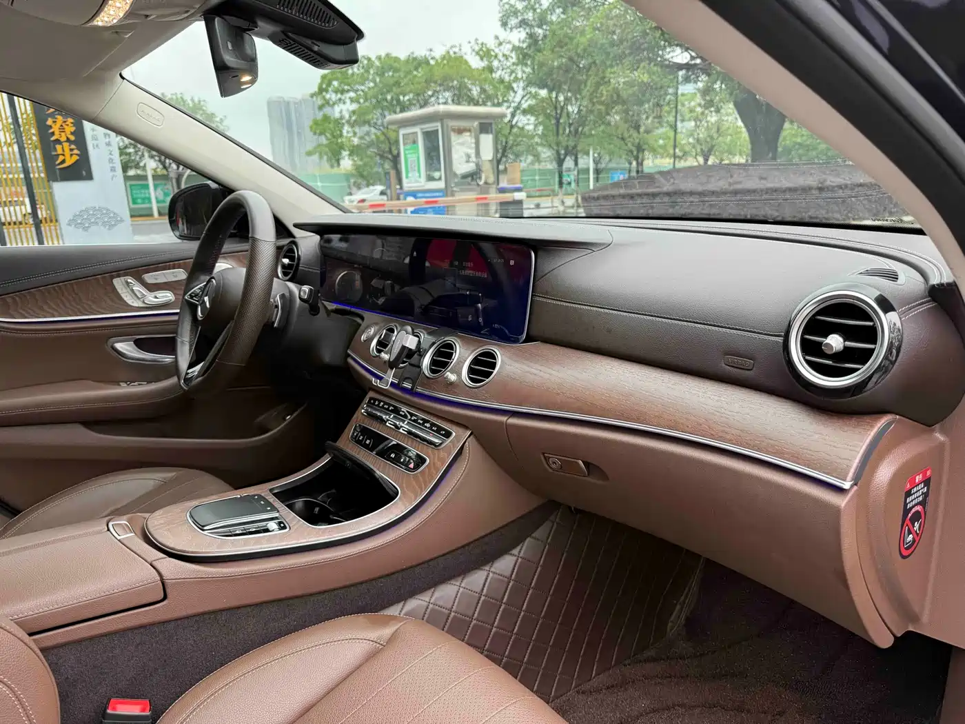 Mercedes-Benz E-Class 2023 Facelift E 300 L Luxury фото 12