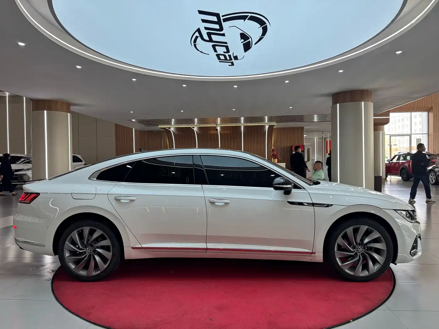 Volkswagen FAW-Volkswagen CC 2021 380TSI Eye-catching Edition фото 4