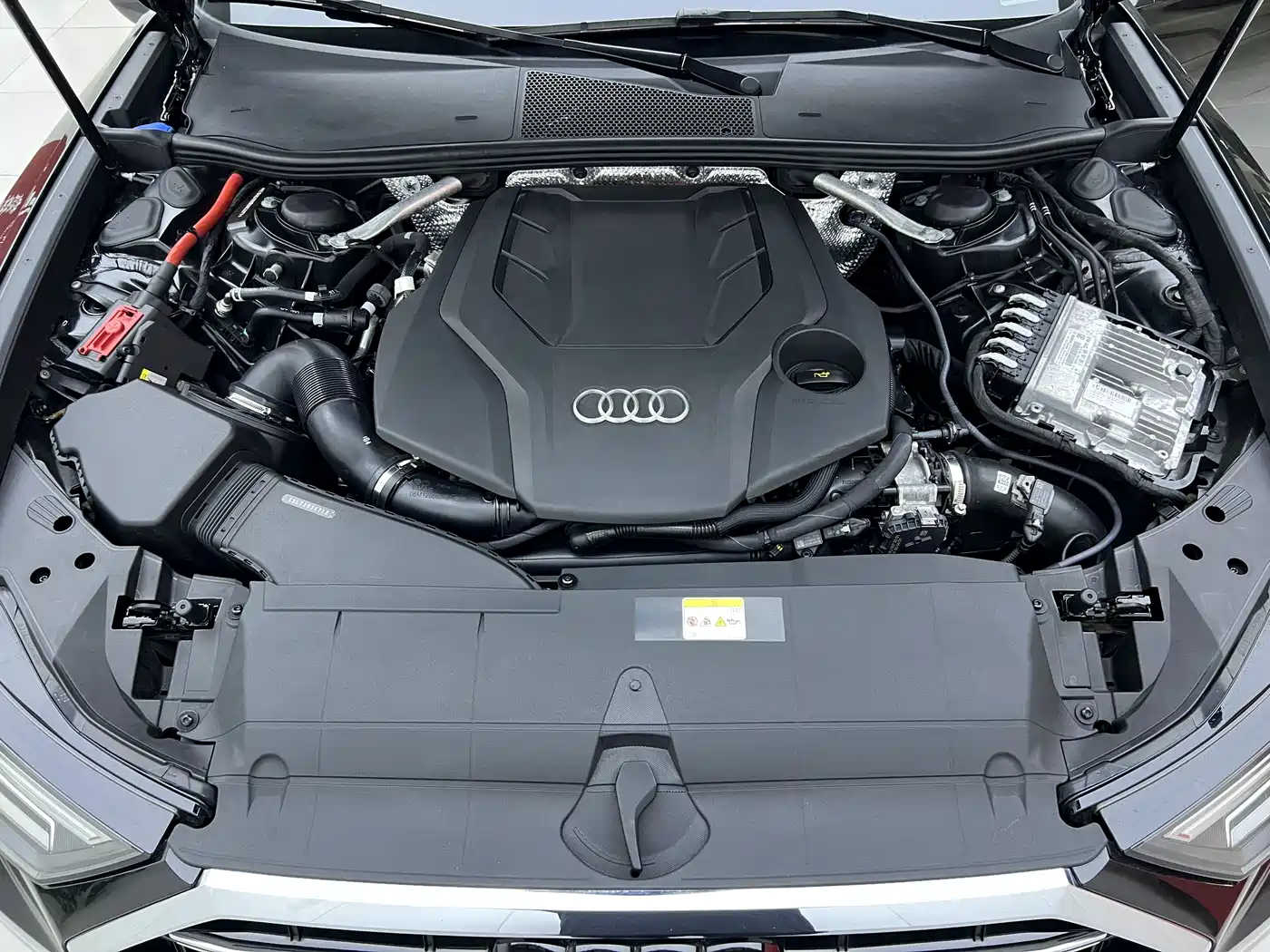 Audi A6L 2023 55 TFSI quattro Premium Dynamic фото 4