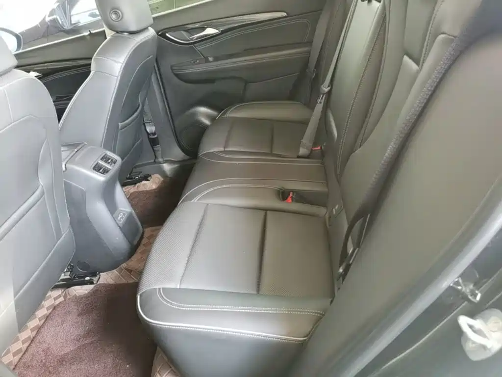 Photo 17 - Buick Envision Plus