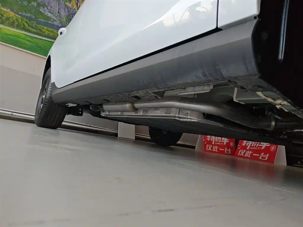 BYD Qin PLUS 2026 DM-i Smart Edition 128KM Progressive фото 21