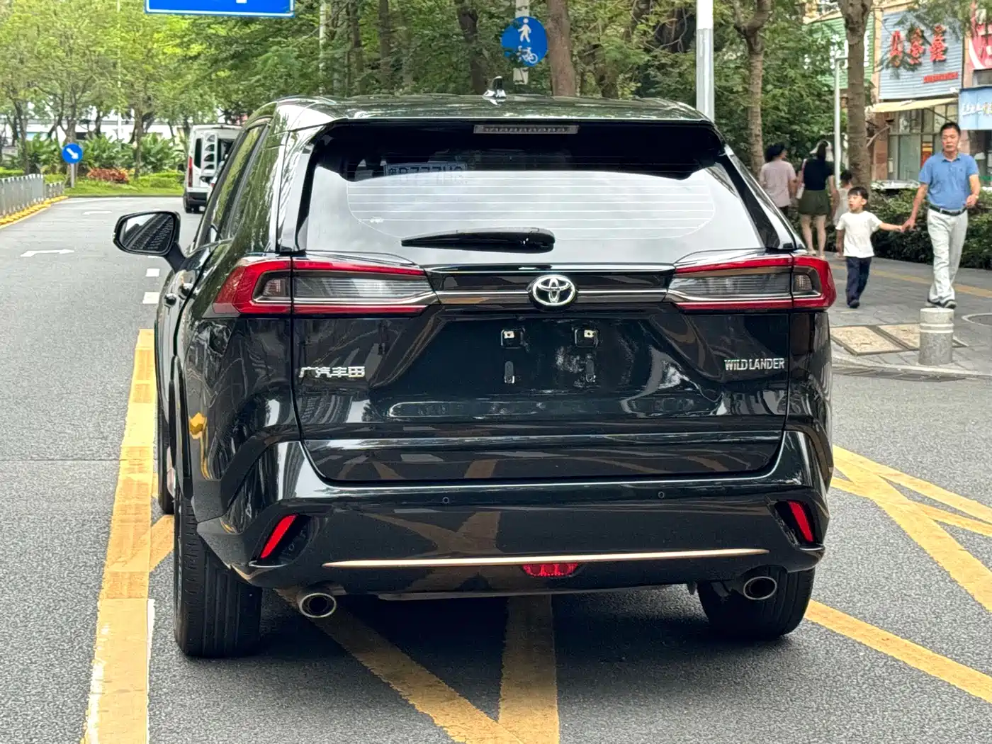 Toyota Wildlander 2022 2.0L CVT 2WD Knight Edition фото 18