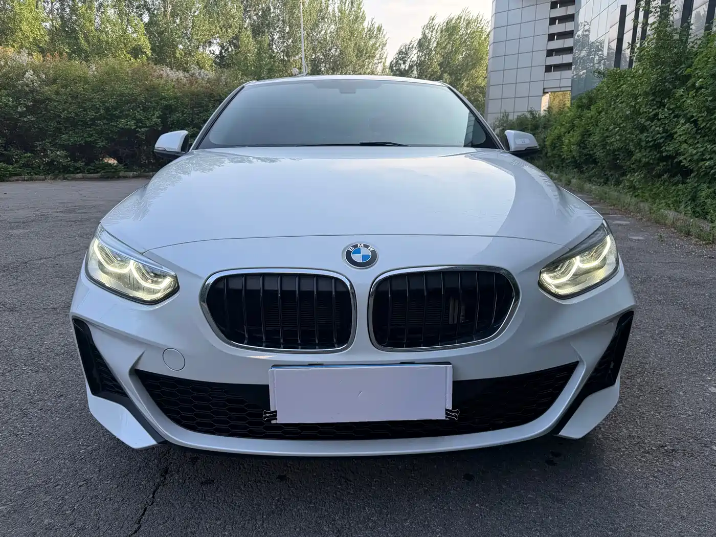 BMW 1 Series 2023 120i M Sport фото 3