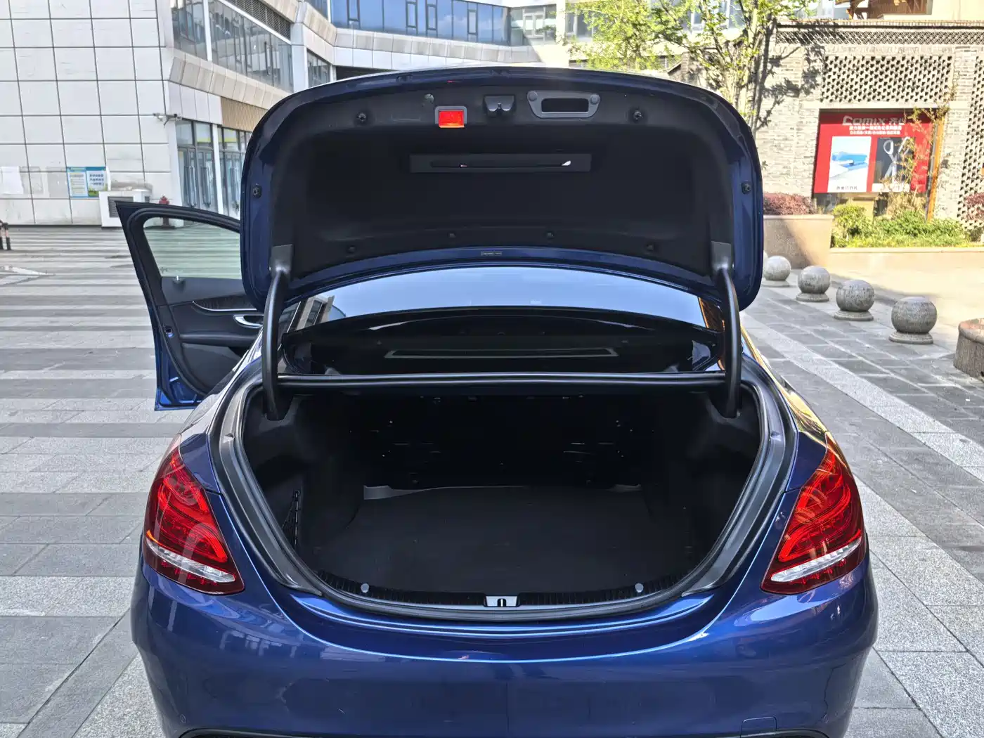 Mercedes-Benz C-Class 2015 Facelift C 180 L Sport фото 12
