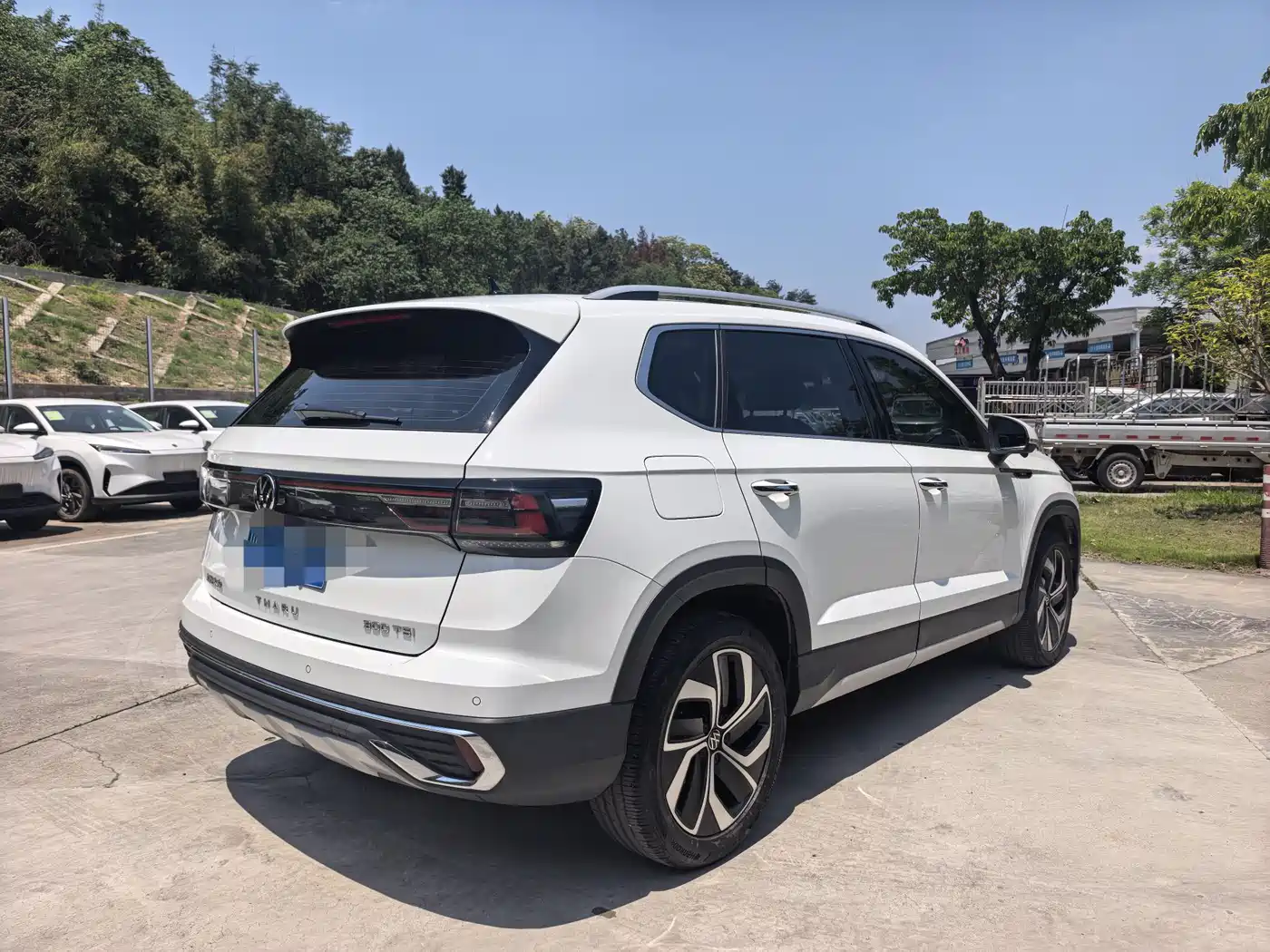 Volkswagen Tharu 2023 300TSI 2WD Full Moon Edition фото 5