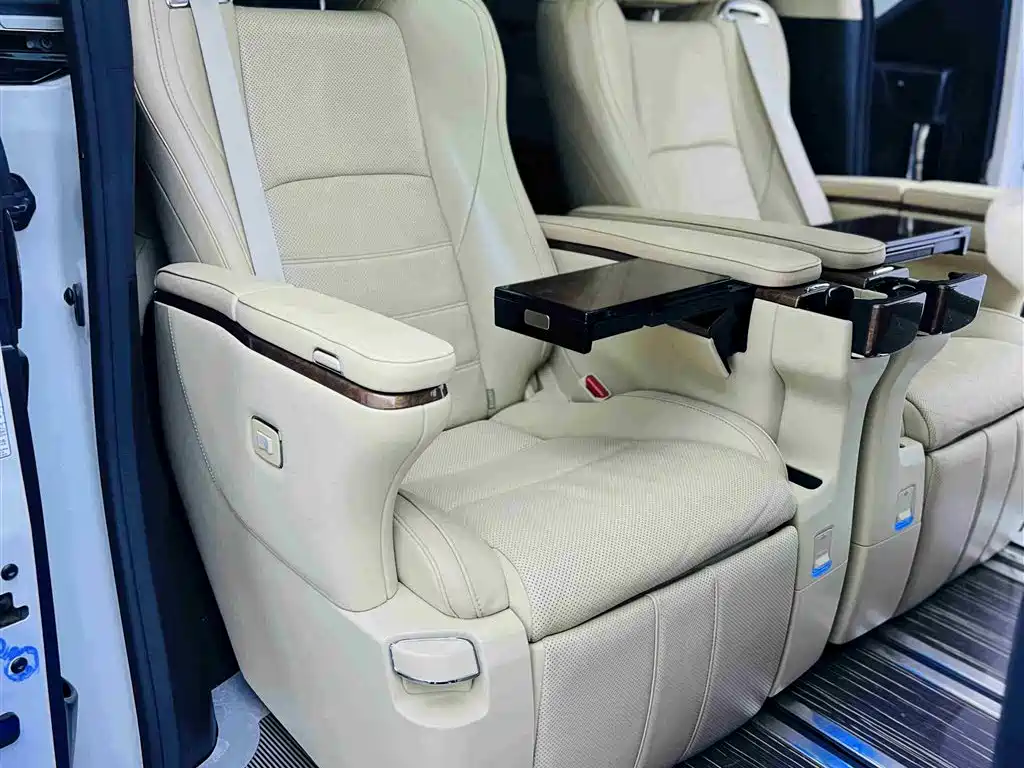 Toyota Alphard 2015 3.5L Premium Edition фото 17