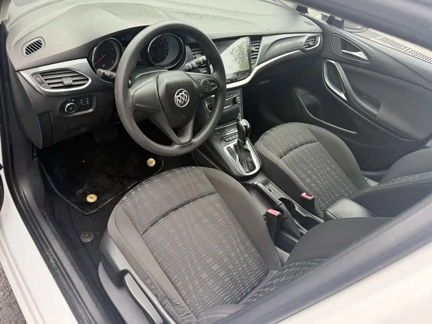 Buick Verano 2018 Hatchback 15S Automatic Progressive фото 7