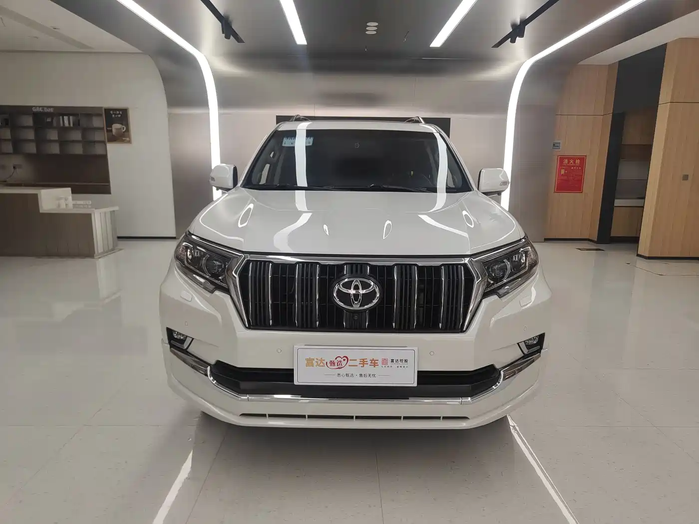 Toyota Prado 2019 3.5L Automatic TX-L Zunxiang Edition with Rear-mounted Spare Tire фото 2