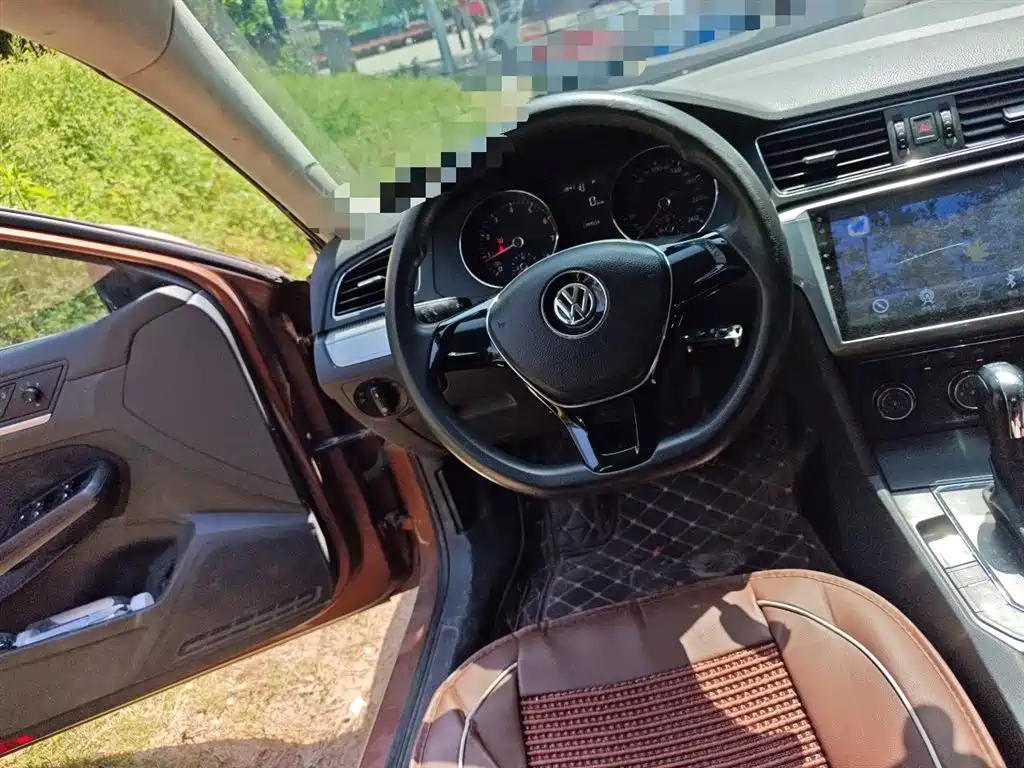 Volkswagen Lamando 2017 230TSI DSG Trend Edition фото 3