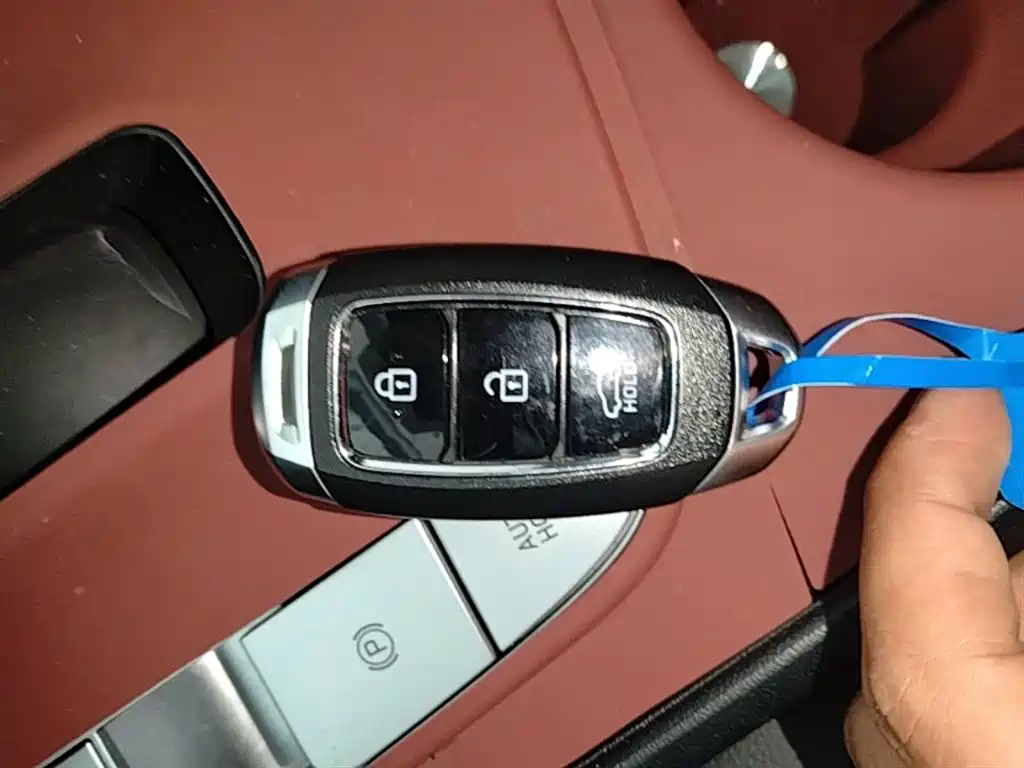 Hyundai Elantra 2022 1.5L CVT GLX Elite Edition фото 9