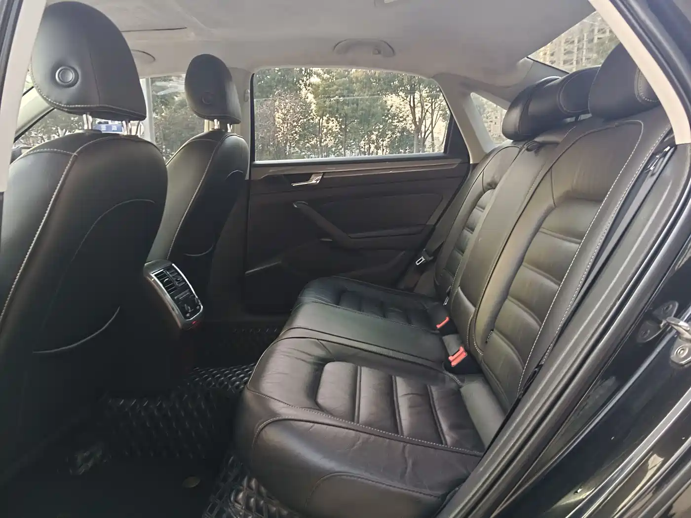 Volkswagen Passat 2017 330TSI DSG Prestige фото 5